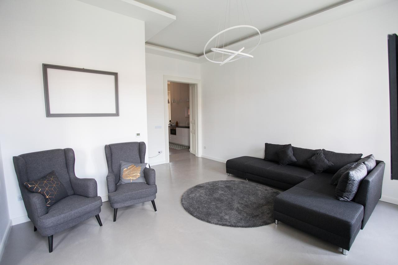 Grand Loft Design Apartment